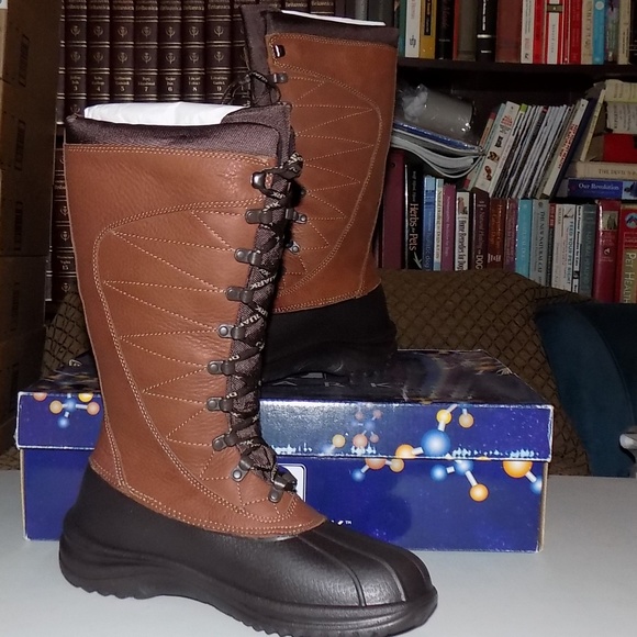 quarks boots
